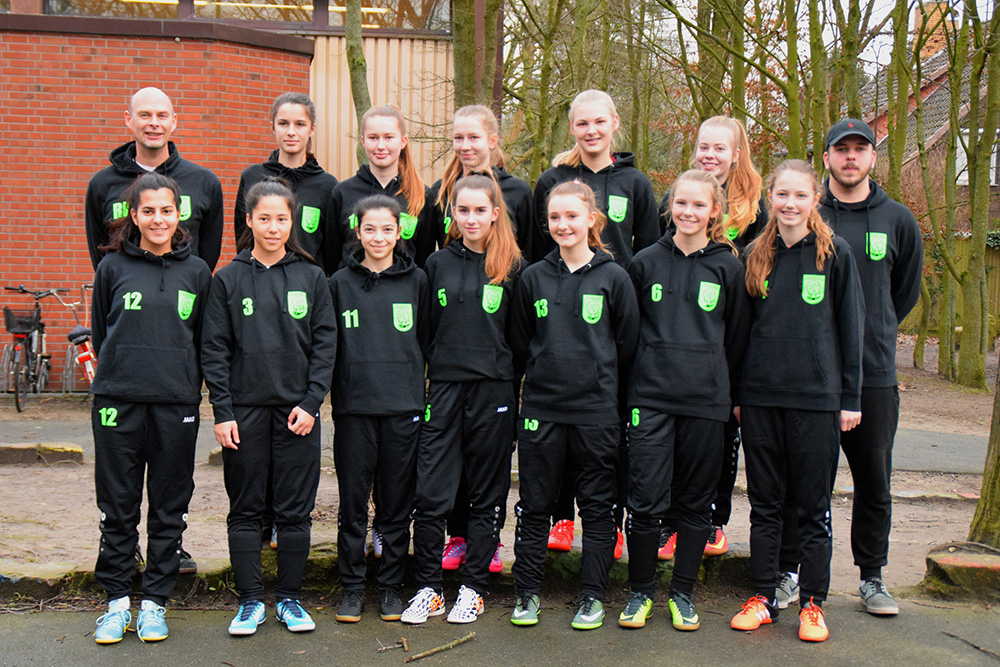 FB_B-Juniorinnen_1-18_neue Hoodies